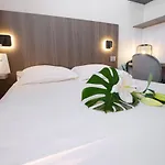 Central Hotel Poitiers