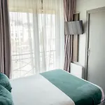 Central Hotel