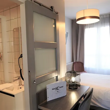 Central Hotel Poitiers