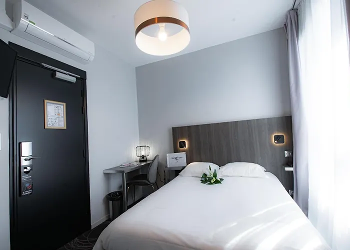 Central Hotel Poitiers